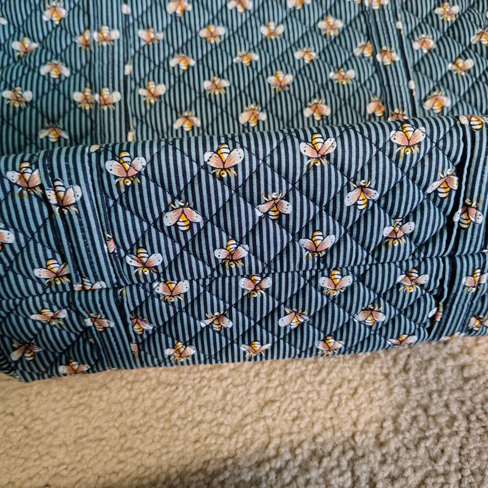 Vera Bradley bees navy set - Picture 2 of 6